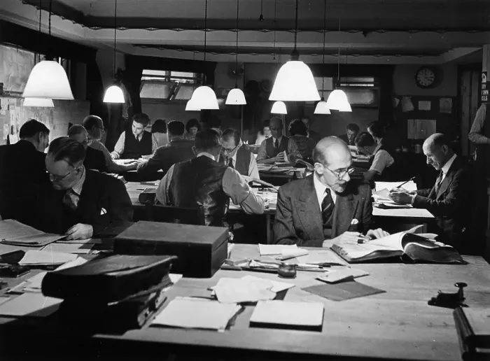Framed Print : Censors. 26th September 1942: Interior of the Ministry of Transport de-coding