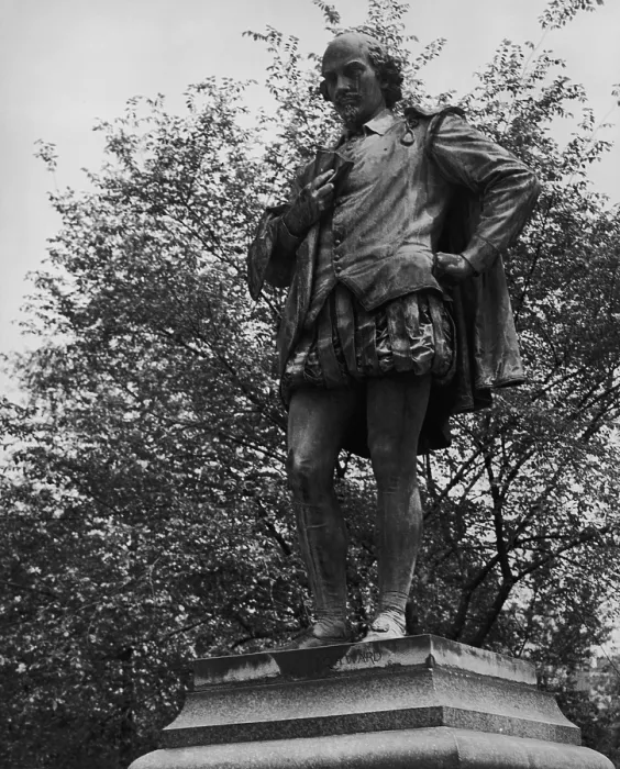 Framed Print : Central Park Statue