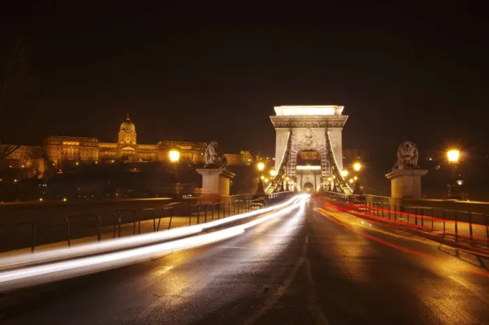 Framed Print : Chain Bridge at night - Budapest - Hungary Framed Print : Chain Bridge at night - Budapest - Hungary
