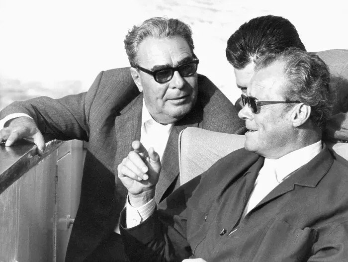 Framed Print : Chancellor Brandt with Leonid Brezhnev Framed Print : Chancellor Brandt with Leonid Brezhnev