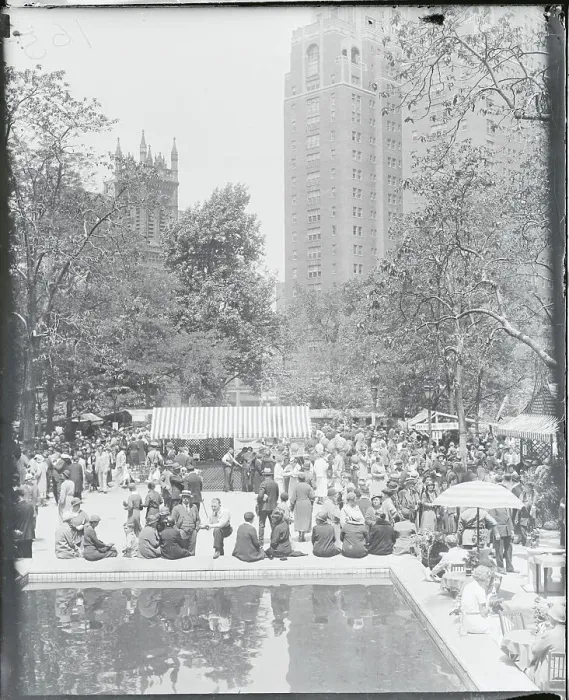 Framed Print : Charity Event at Rittenhouse Square