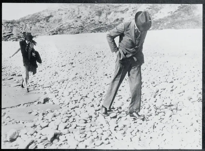 Framed Print : Charles and Anne Lindbergh Strolling on the Beach Framed Print : Charles and Anne Lindbergh Strolling on the Beach