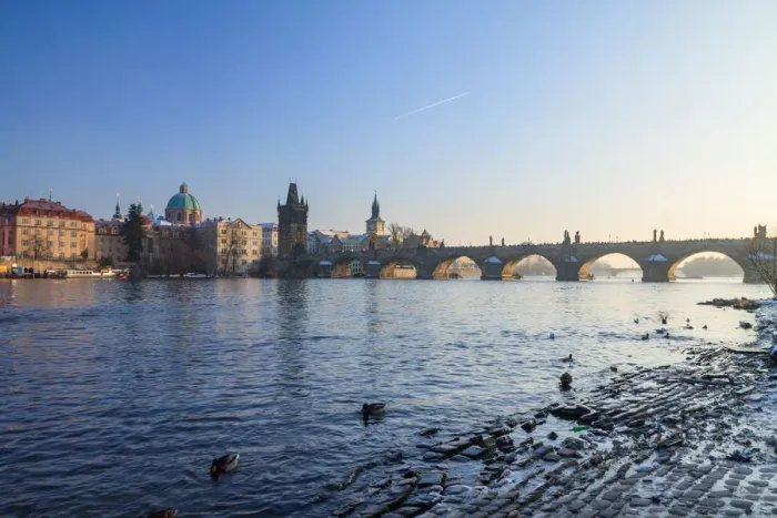 Framed Print : Charles bridge and Vlatva at sunset Framed Print : Charles bridge and Vlatva at sunset