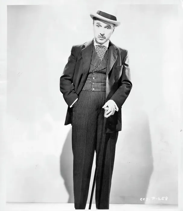 Framed Print : Charles Chaplin In Monsieur Verdoux