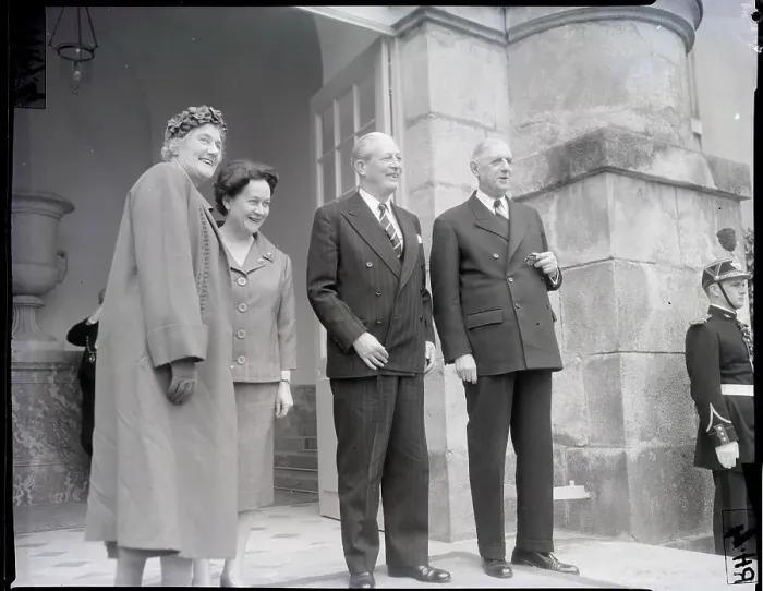 Framed Print : Charles De Gaulle and Harold Macmillan with Wives Framed Print : Charles De Gaulle and Harold Macmillan with Wives