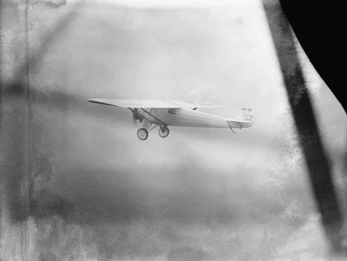 Framed Print : Charles Lindbergh Flying the Spirit of St. Louis to Paris Framed Print : Charles Lindbergh Flying the Spirit of St. Louis to Paris