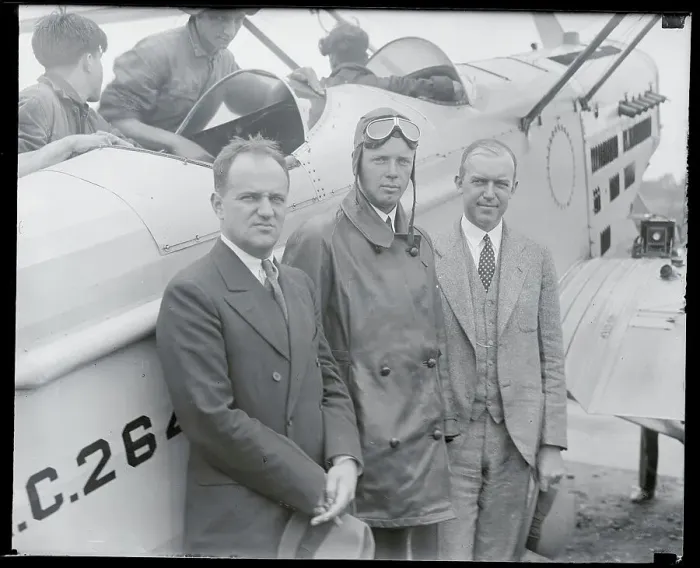 Framed Print : Charles Lindbergh Posing With Air Secretaries at Plane Framed Print : Charles Lindbergh Posing With Air Secretaries at Plane