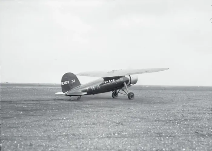 Framed Print : Charles Lindbergh's Lockheed Vega Aircraft Framed Print : Charles Lindbergh's Lockheed Vega Aircraft