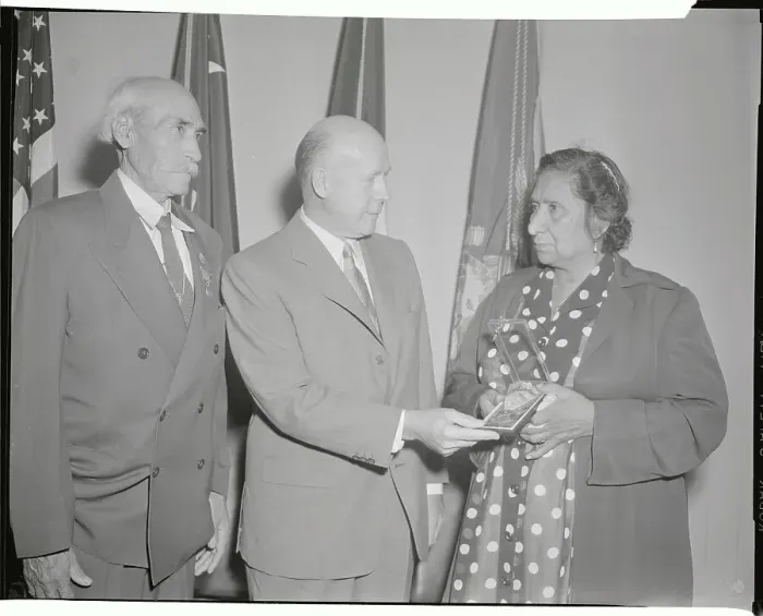 Framed Print : Charles Thomas Presenting Mr. & Mrs. Guillen with a Medal of Honor Framed Print : Charles Thomas Presenting Mr. & Mrs. Guillen with a Medal of Honor
