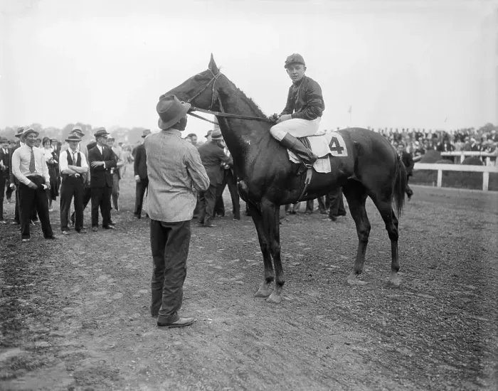 Framed Print : Charley Kurtsinger Sitting Atop Winning Horse Framed Print : Charley Kurtsinger Sitting Atop Winning Horse