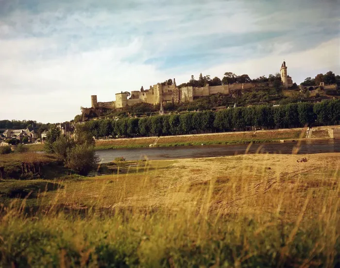 Framed Print : Chateau de Chinon
