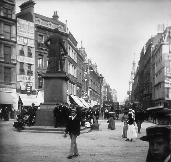 Cheapside. circa 1890: Pedestrians on Londons Cheapside, near the statue of Robert Peel