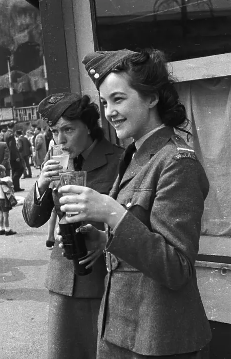 Framed Print : Cheers. 17th July 1943: Junior Air Corps (WJAC) members attending a Girl's Framed Print : Cheers. 17th July 1943: Junior Air Corps (WJAC) members attending a Girl's