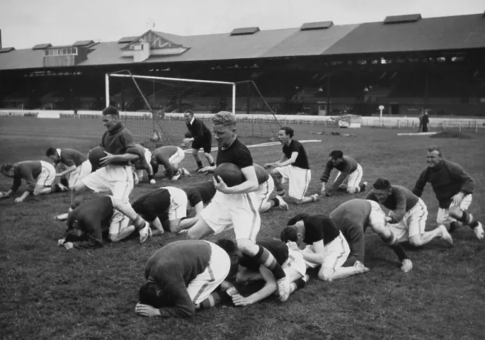 Framed Print : Chelsea Squad In Training Framed Print : Chelsea Squad In Training