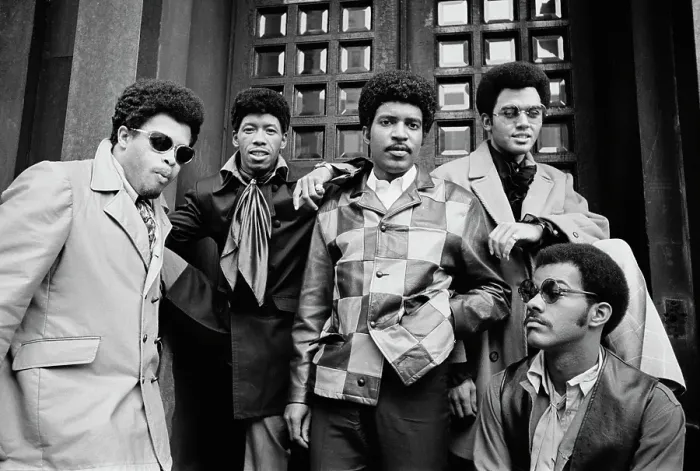 Framed Print : The Chi-Lites Framed Print : The Chi-Lites