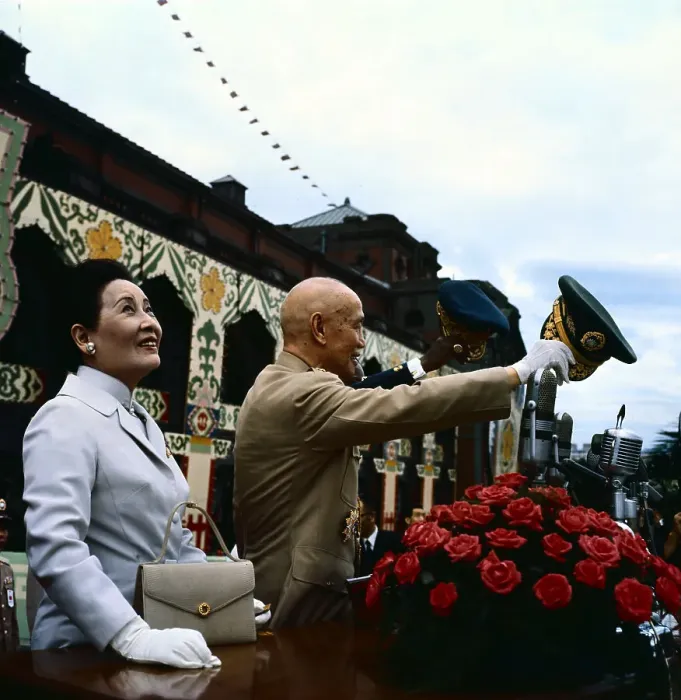 Framed Print : Chiang Kai-Shek Acknowledging Cheers Framed Print : Chiang Kai-Shek Acknowledging Cheers