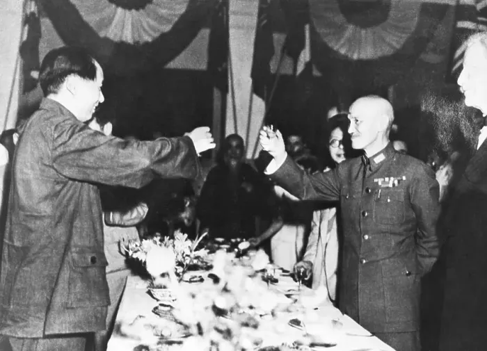 Framed Print : Chiang Kai-shek and Mao Zedong Toasting Framed Print : Chiang Kai-shek and Mao Zedong Toasting