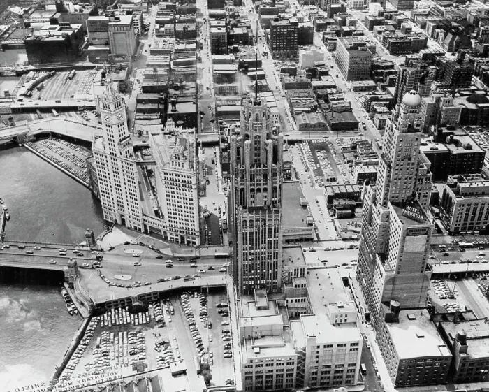 Framed Print : Chicago Business District Framed Print : Chicago Business District