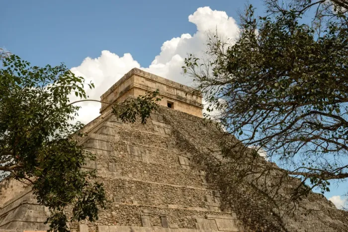Framed Print : Chichen Itza Pyramid Framed Print : Chichen Itza Pyramid