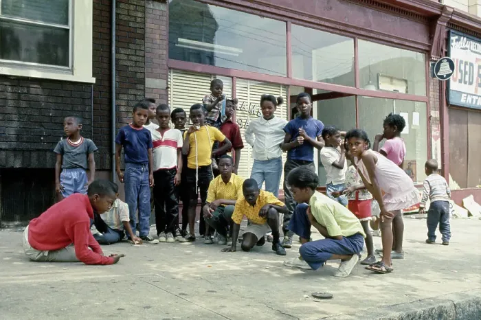 Framed Print : Children On Pavement, Newark