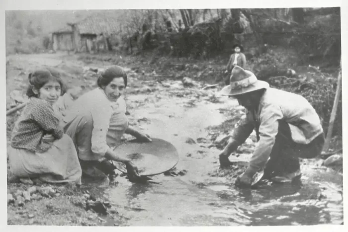 Framed Print : Chileans Panning for Gold Framed Print : Chileans Panning for Gold
