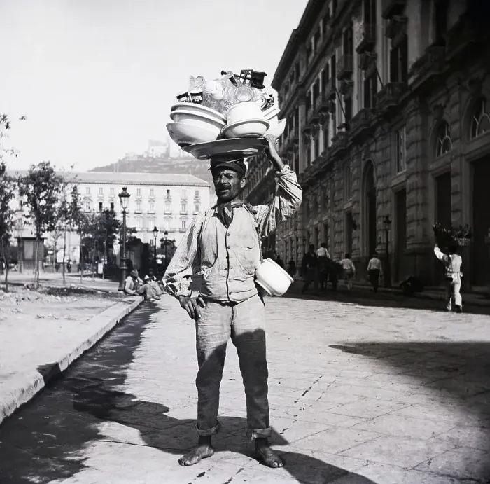 Framed Print : China Dealer In Naples Italy