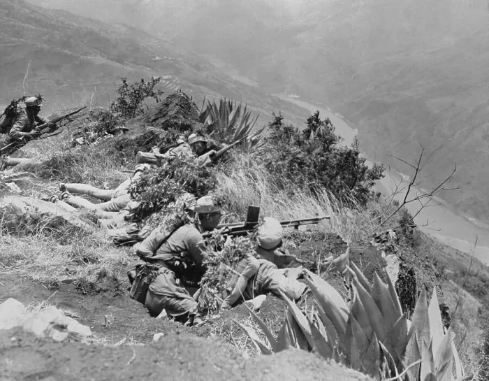 Framed Print : Chinese Troops Aiming Machine-Gun Framed Print : Chinese Troops Aiming Machine-Gun