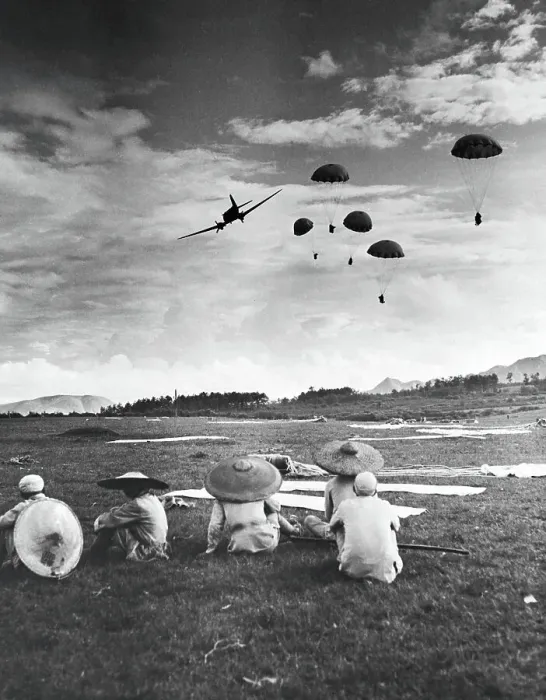 Framed Print : Chinese Watching Supplies Fall to Ground Framed Print : Chinese Watching Supplies Fall to Ground