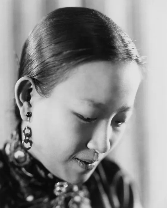 Framed Print : Chinese Woman Framed Print : Chinese Woman