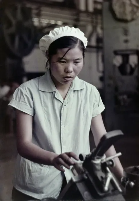 Framed Print : Chinese Worker Framed Print : Chinese Worker