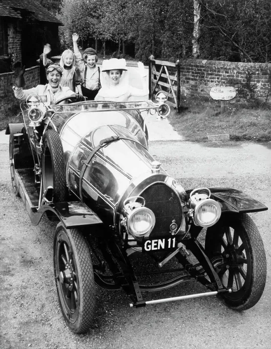 Framed Print : Chitty Chitty Bang Bang Cast and Car