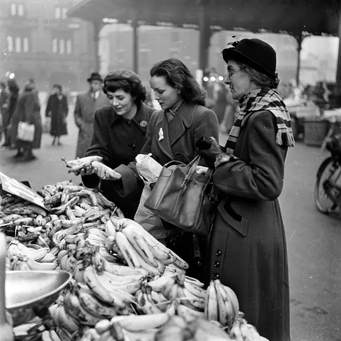 Framed Print : Chorus Girls Shopping