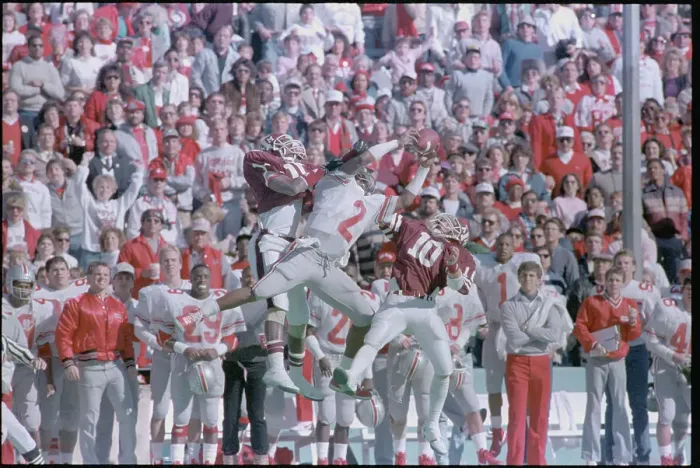 Framed Print : Chris Carter Jumps to Catch a Pass Framed Print : Chris Carter Jumps to Catch a Pass