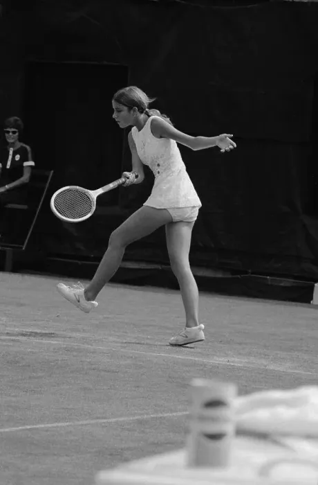 Framed Print : Chris Evert Battling Billie Jean King Framed Print : Chris Evert Battling Billie Jean King
