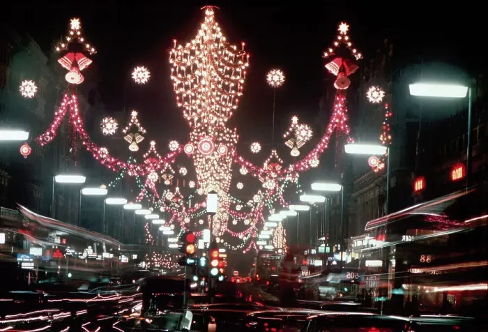 Framed Print : Christmas Lights on Oxford Street Framed Print : Christmas Lights on Oxford Street