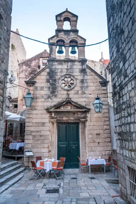 Framed Print : Church in Dubrovnik Old Town, Croatia Framed Print : Church in Dubrovnik Old Town, Croatia