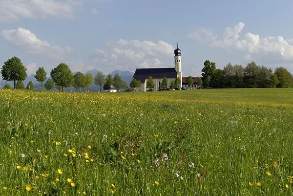 Church of St. Marinus and Anianus, Wilparting near Irschenberg, Mt Wendelstein at the back, Upper Bavaria, Bavaria, Germany