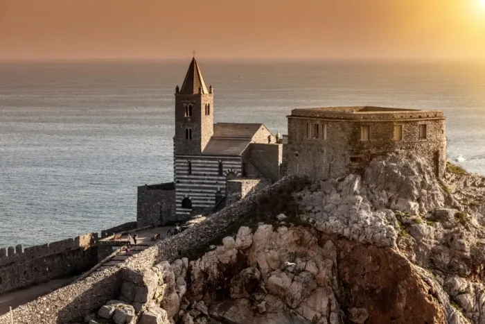 Framed Print : Church of St Peter, Portovenere, Cinque Terre, Liguria, Italy