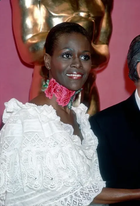 Framed Print : Cicely Tyson At The Oscars Framed Print : Cicely Tyson At The Oscars