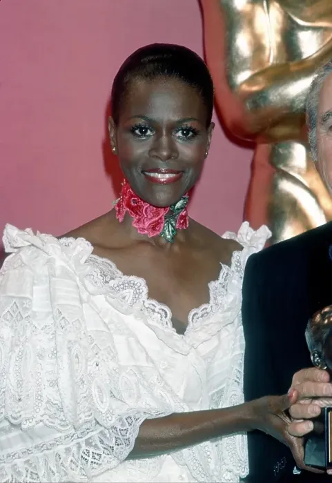 Framed Print : Cicely Tyson At The Oscars Framed Print : Cicely Tyson At The Oscars
