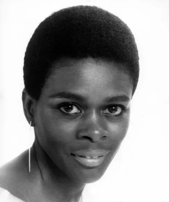 Framed Print : Cicely Tyson Portrait Framed Print : Cicely Tyson Portrait