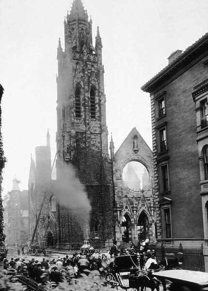 circa 1910: St. Thomas Church at 5th Avenue and 56th Street after a fire