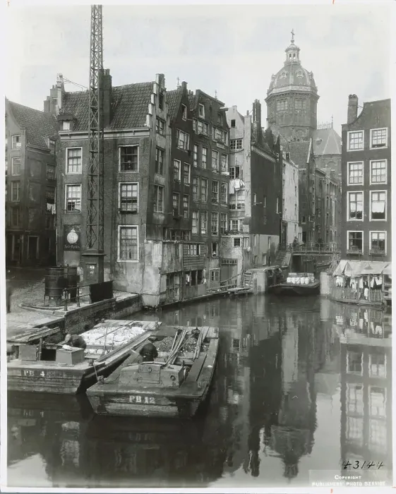Framed Print : The City of Achterburgwal Framed Print : The City of Achterburgwal