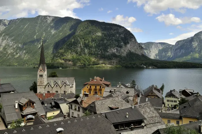 Framed Print : City view of Hallstatt on Hallstaetter See lake, UNESCO World Heritage Site, Salzkammergut, Alps, Upper Austria, Austria, Europe