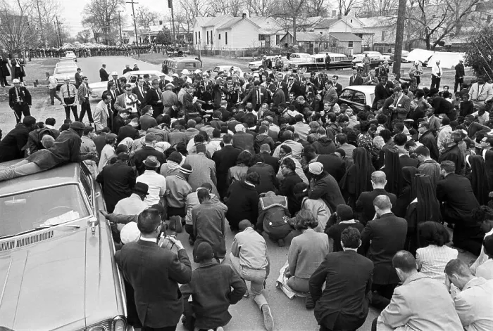 Framed Print : Civil Rights Marchers Kneeling in Prayer Framed Print : Civil Rights Marchers Kneeling in Prayer