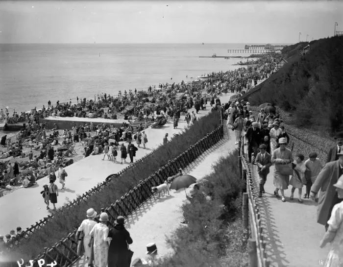 Framed Print : Clacton Beach