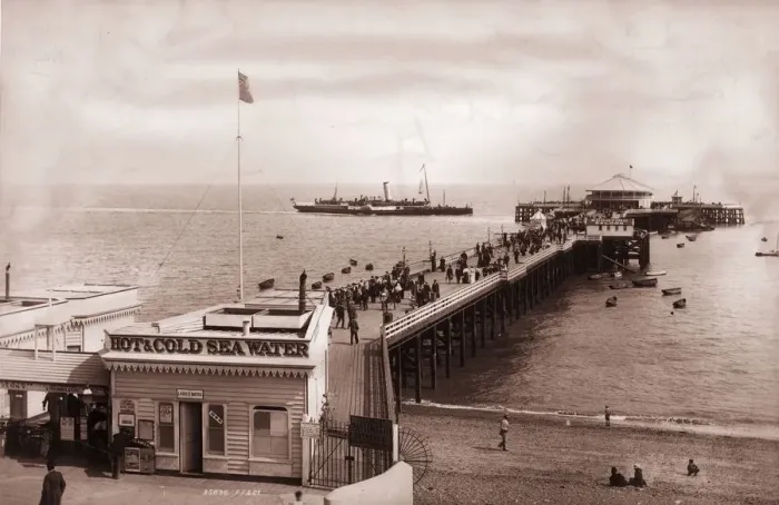 Framed Print : Clacton Pier Framed Print : Clacton Pier