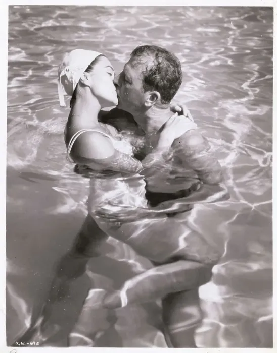 Framed Print : Claire Kelly and Dan Dailey in Underwater Warrior Framed Print : Claire Kelly and Dan Dailey in Underwater Warrior