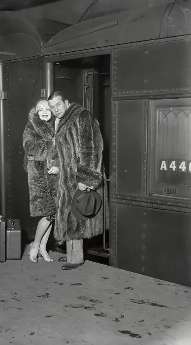 Framed Print : Clara Bow and Singer Harry Richman Framed Print : Clara Bow and Singer Harry Richman