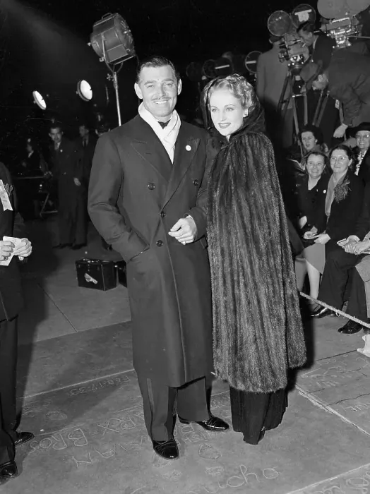 Framed Print : Clark Gable Standing with Carole Lombard Framed Print : Clark Gable Standing with Carole Lombard